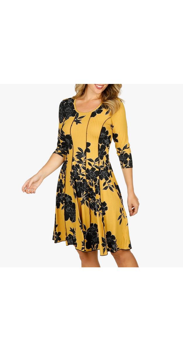 Women's Floral Pleated Swing Dress - Gold | bealls
