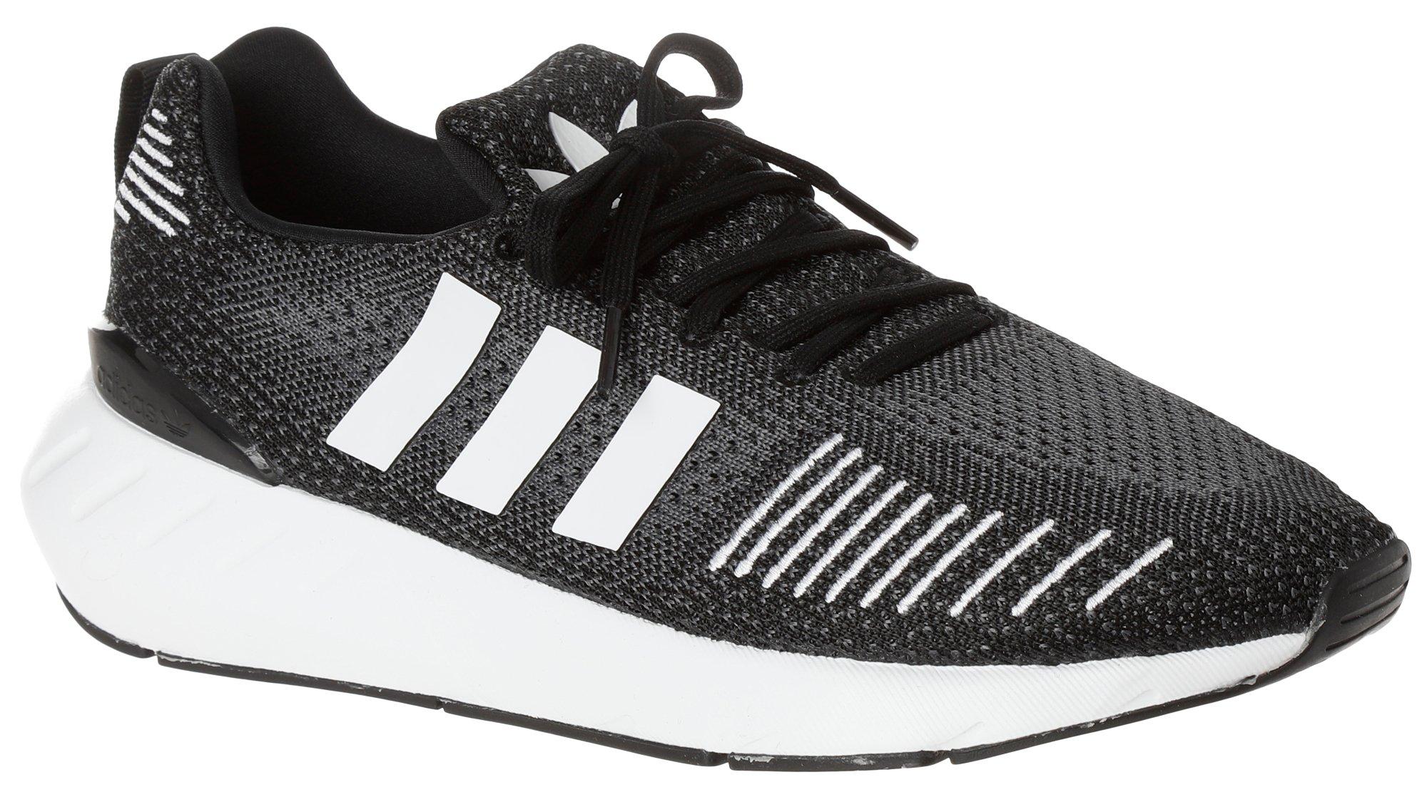 Women's Swift Run Athletic Sneakers - Black