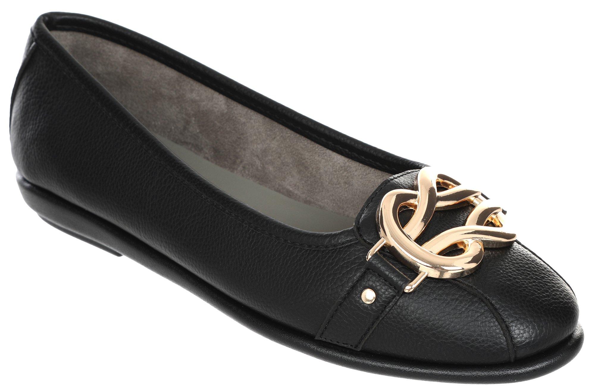 Women's Solid Fax Leather Flats - Black