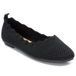 Women's Solid Scalloped Knit Flats